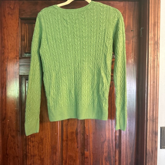 G.H. Bass & Co. Olive V-Neck Cable Knit Sweater - Picture 2 of 3